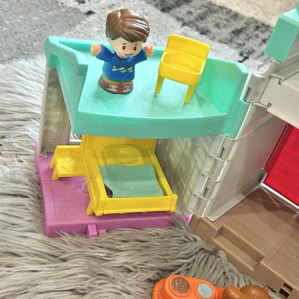 Little People Big Helpers Home Interactive House +  3 Figures Lights &  Sounds